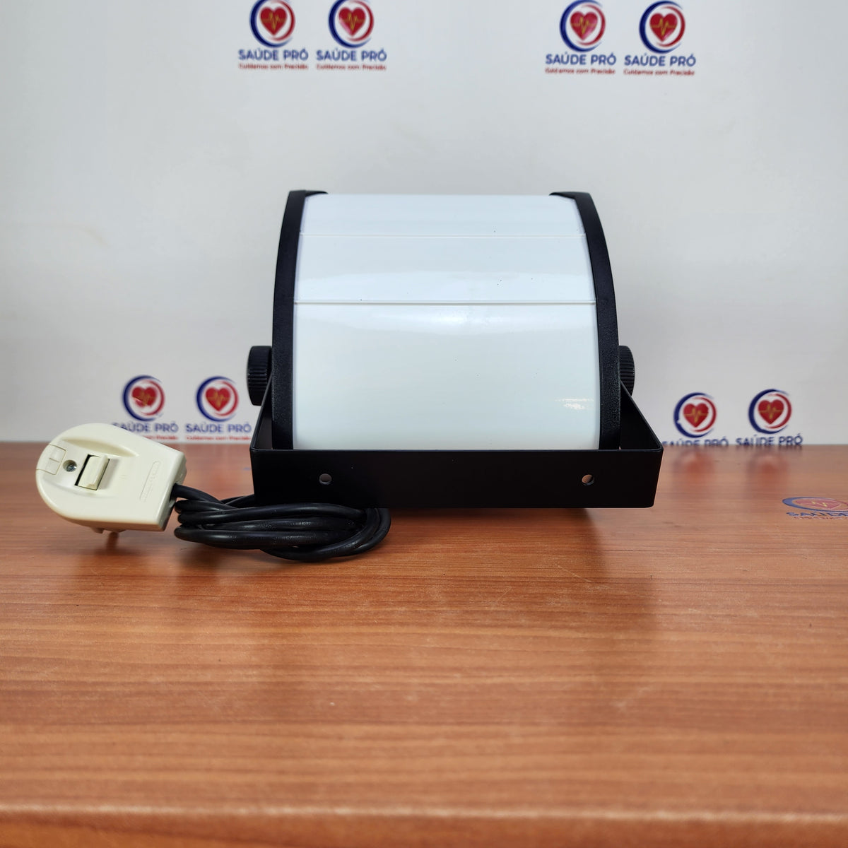 Lâmpada Vermelha para Câmara Escura – Iluminação Segura para Revelação de Raio-X