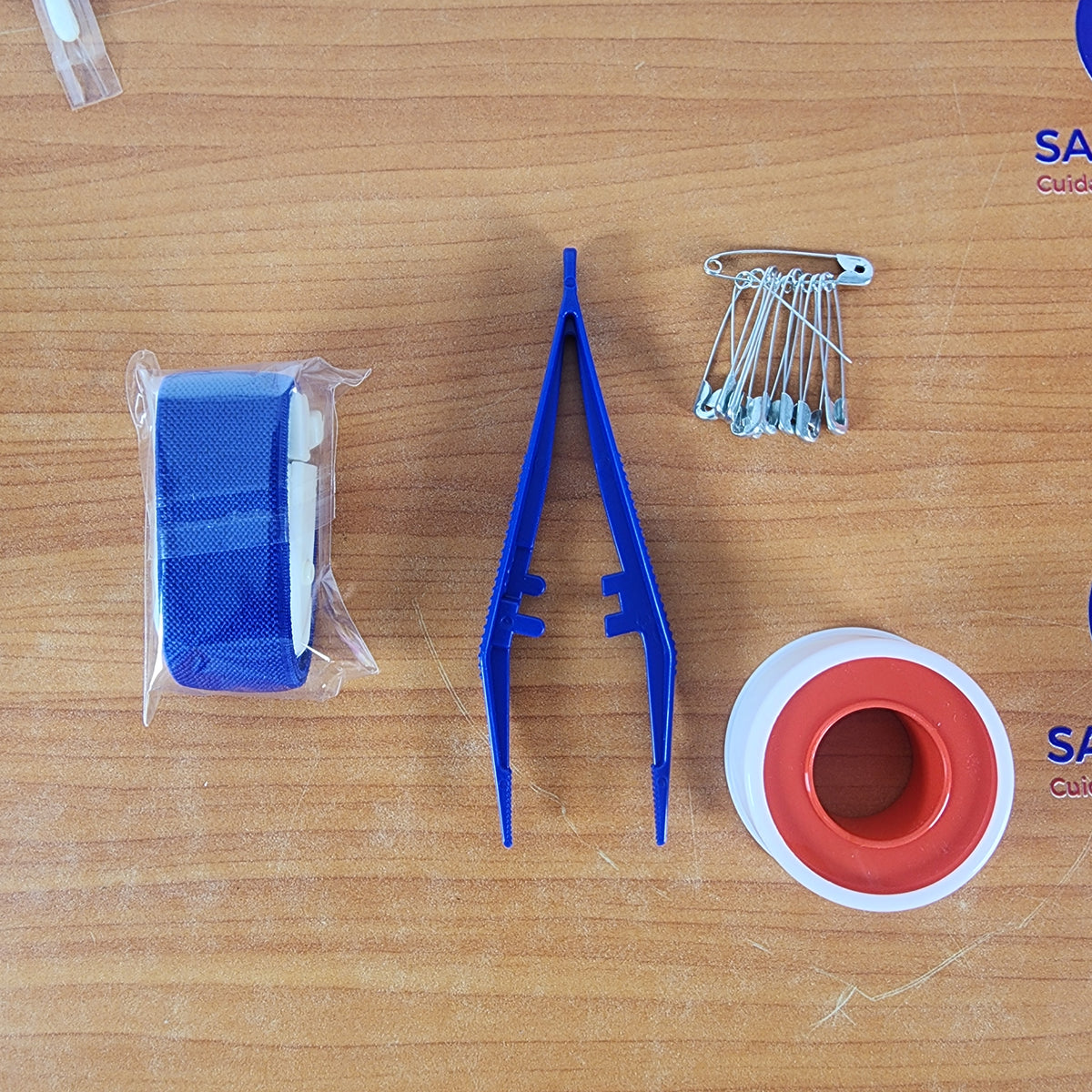Kit de Primeiros Socorros para 25 Pessoas – Modelo GKB301 | Padrão Europeu CE