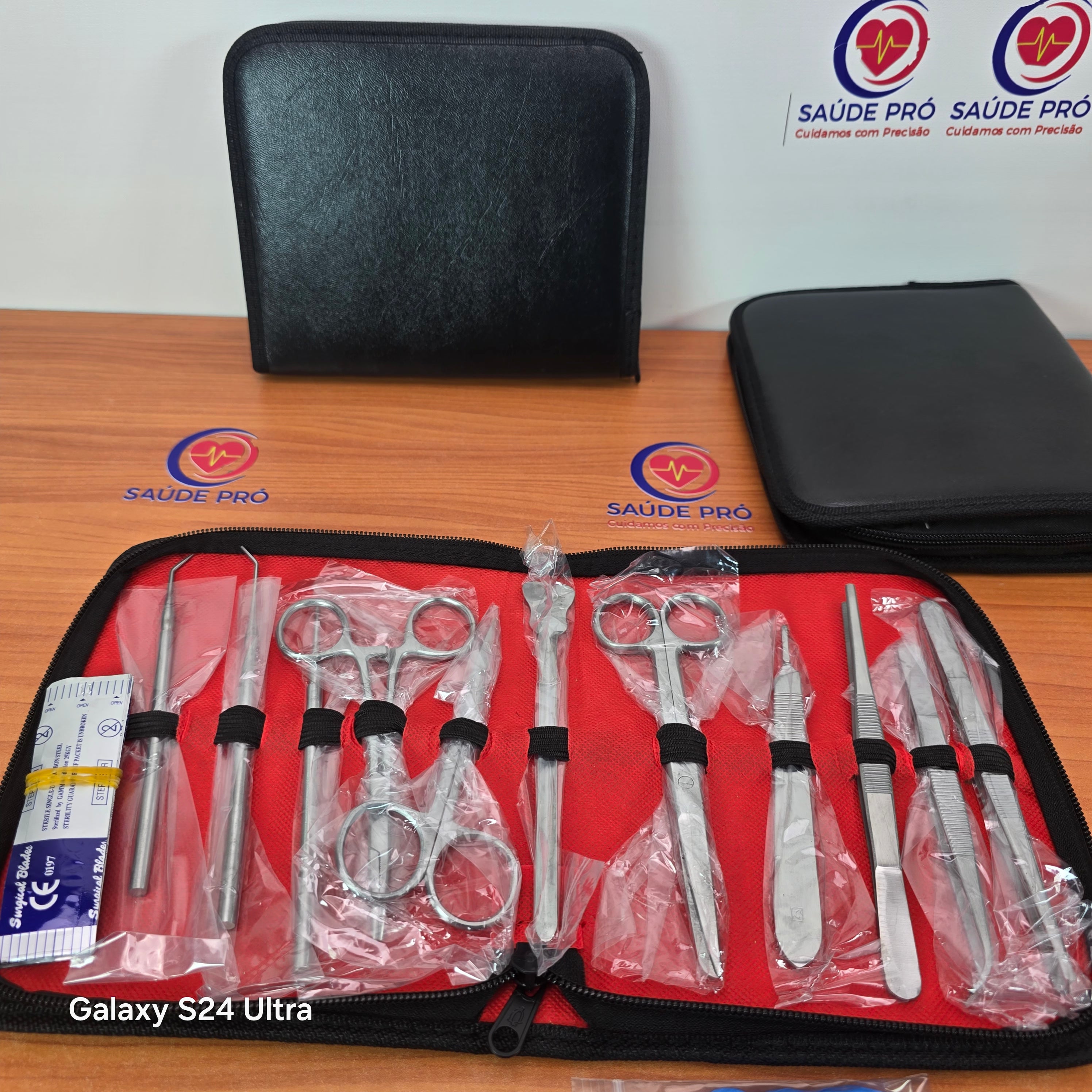 Kit de Pequena Cirurgia com Instrumentos em Aço Inoxidável