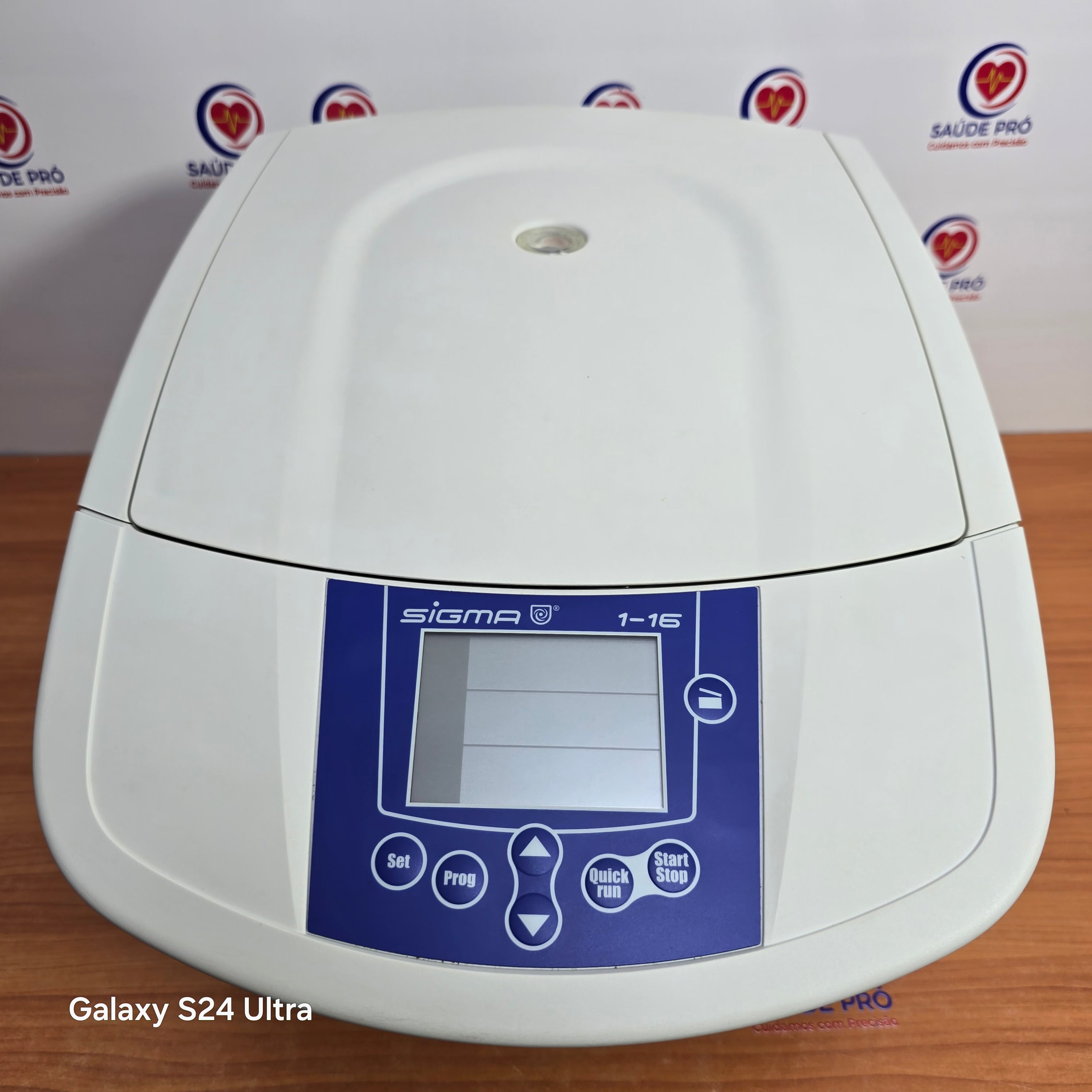 Centrífuga de microhematocrito Sigma 1-16