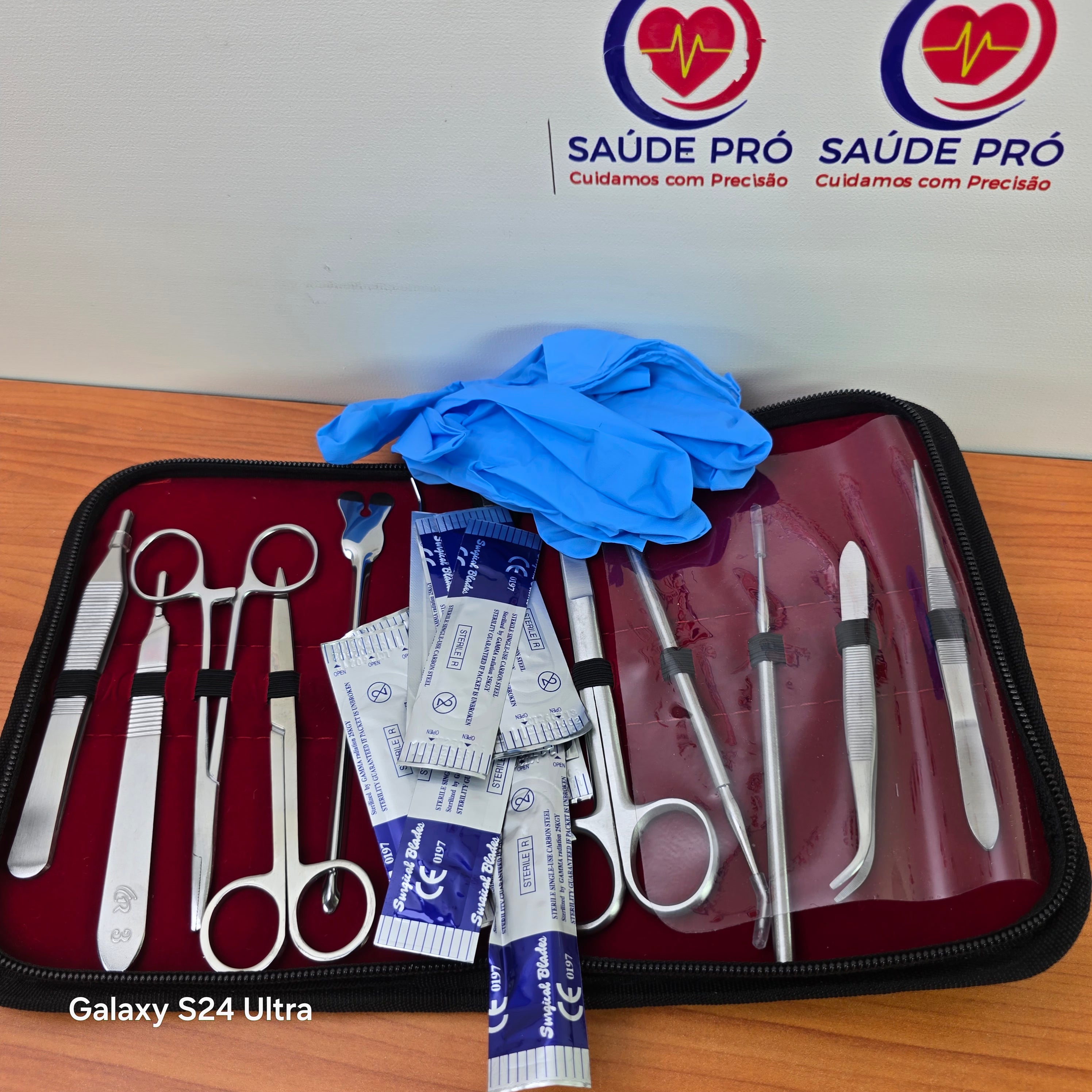 Kit de Pequena Cirurgia com Instrumentos em Aço Inoxidável