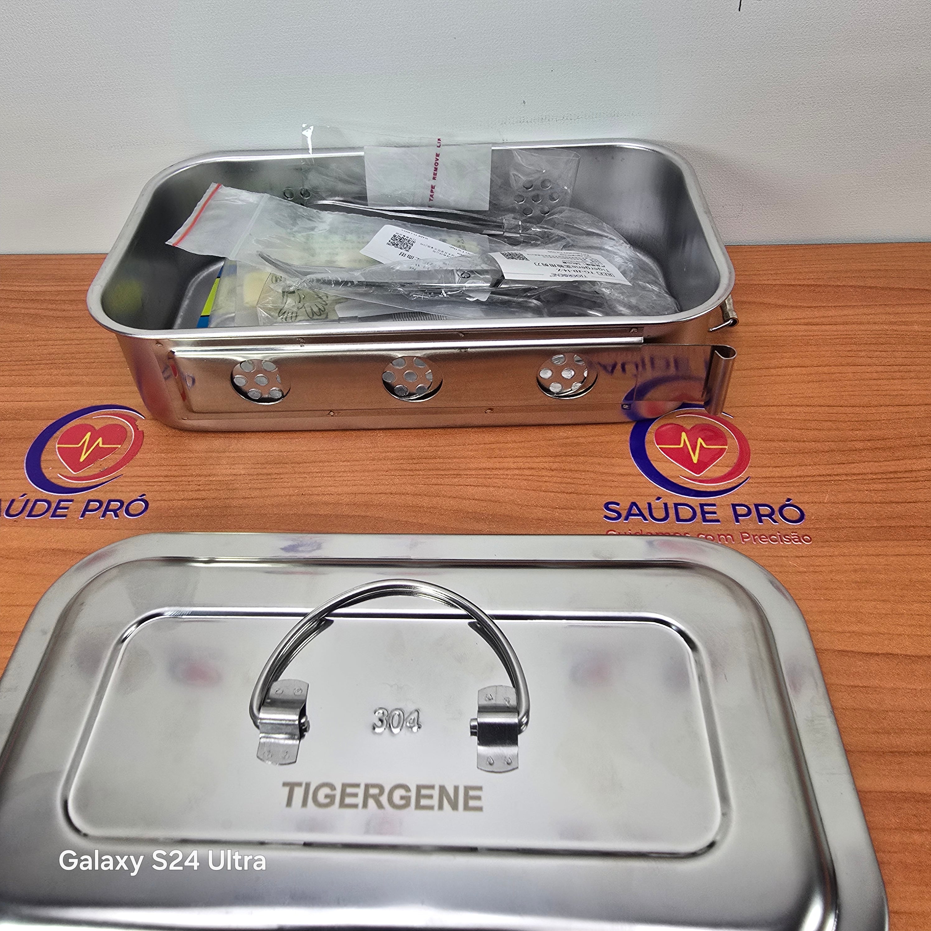 Kit Cirúrgico Completo com Caixa de Esterilização em Aço Inoxidável 304